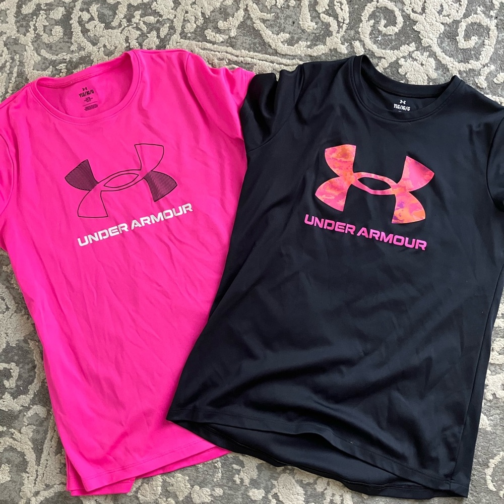 Under Armour Kids' Bright Pink and Black Tees size large